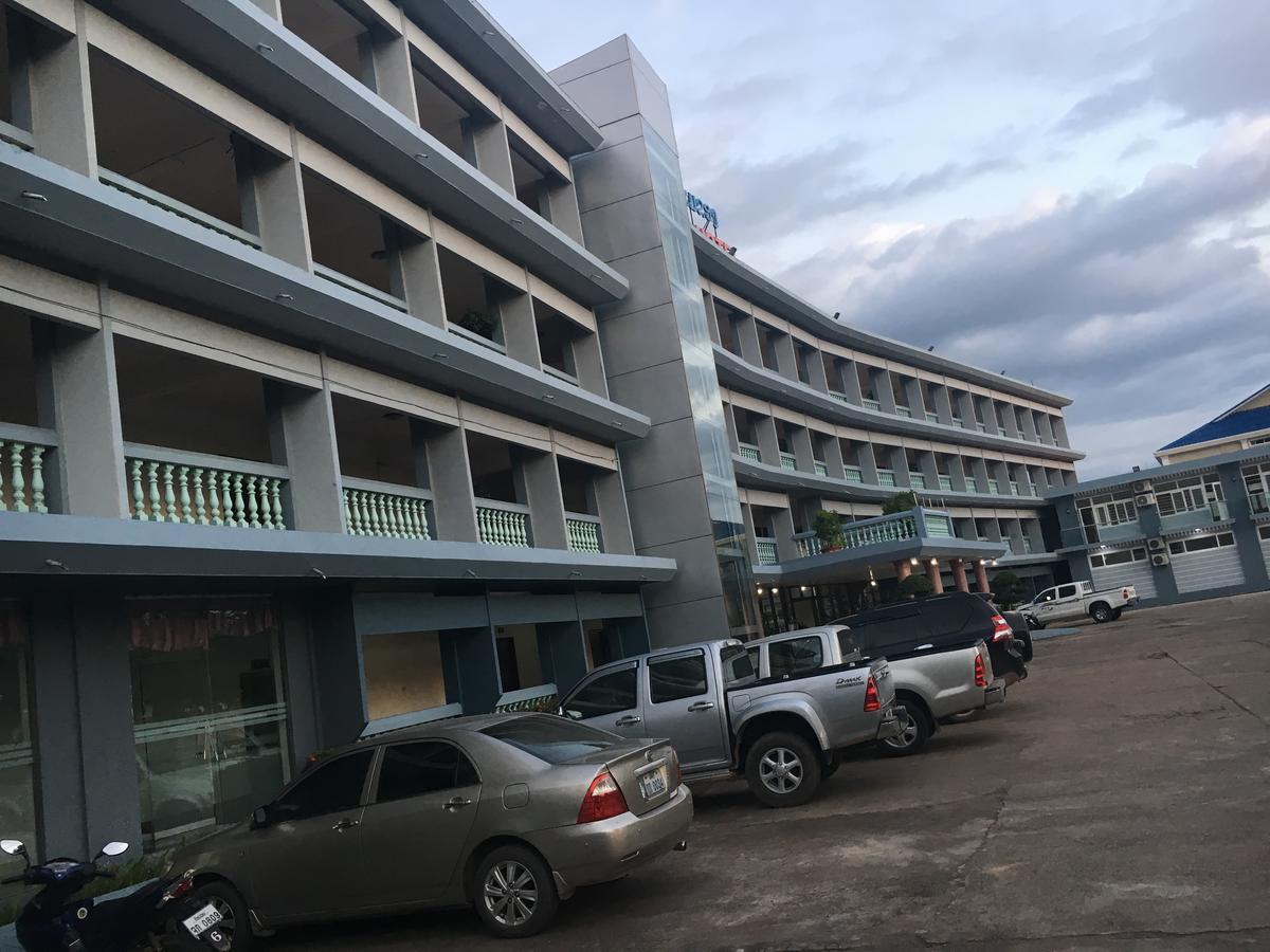 Mekong Hotel Thakhek Exterior photo